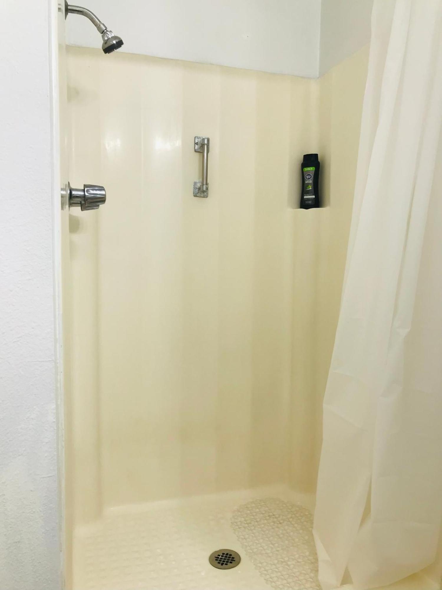 Séjour chez l'habitant Super 1 Bedroom With Private Bathroom, Shared Kitchen -3 Las Vegas