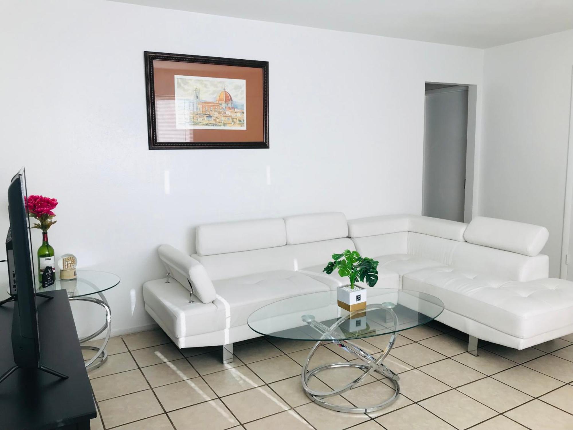 Séjour chez l'habitant Super 1 Bedroom With Private Bathroom, Shared Kitchen -3 *