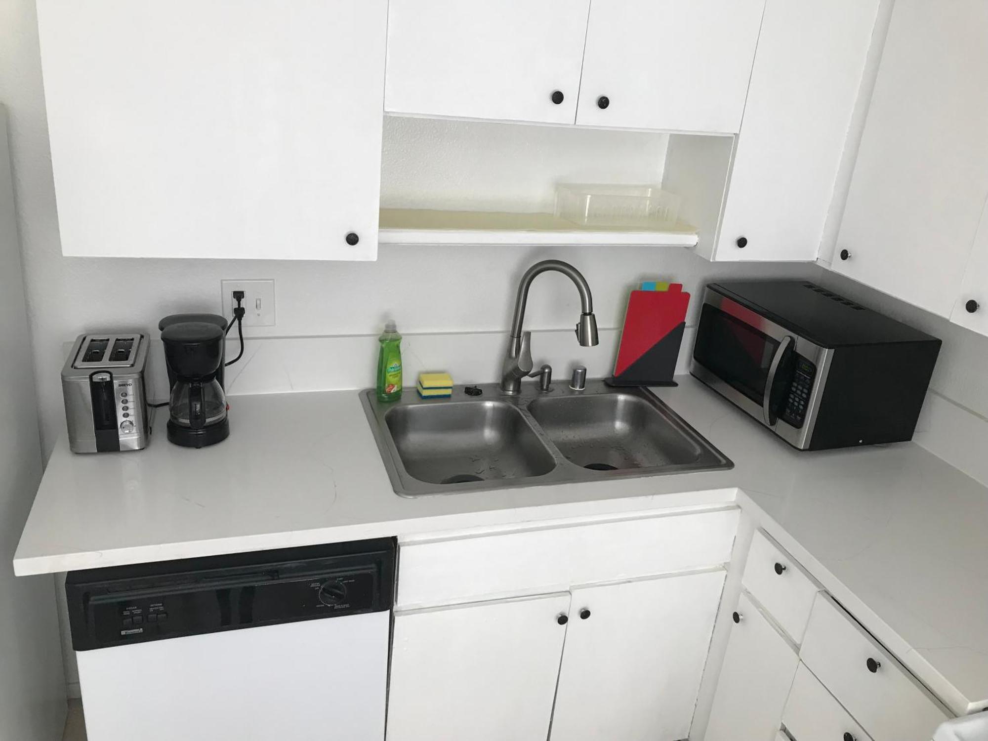 Séjour chez l'habitant Super 1 Bedroom With Private Bathroom, Shared Kitchen -3 *