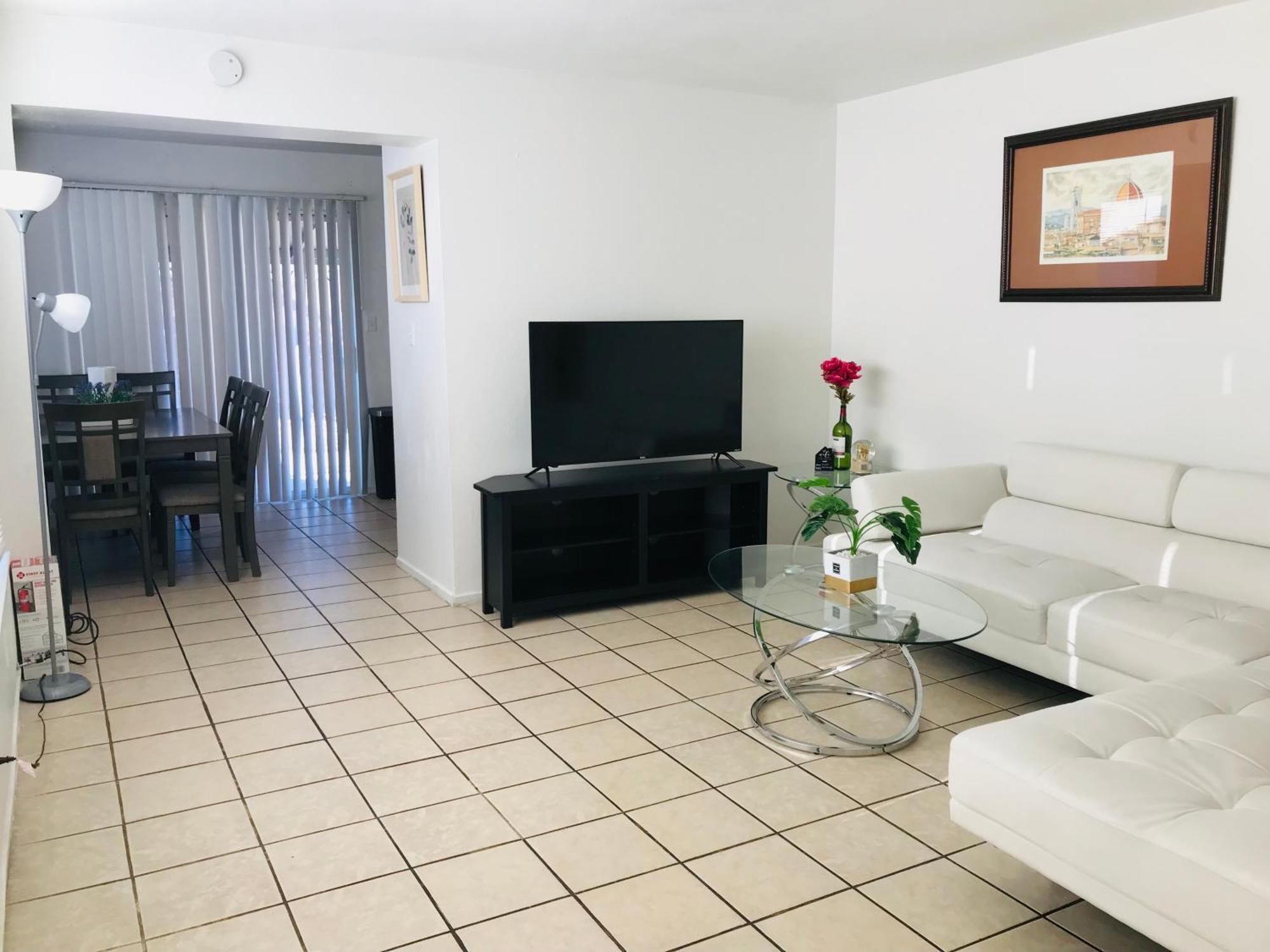 Séjour chez l'habitant Super 1 Bedroom With Private Bathroom, Shared Kitchen -3 Las Vegas